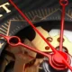 Cadran de montre à mécanisme apparent portant le mot « Credit », pour le prêt professionnel